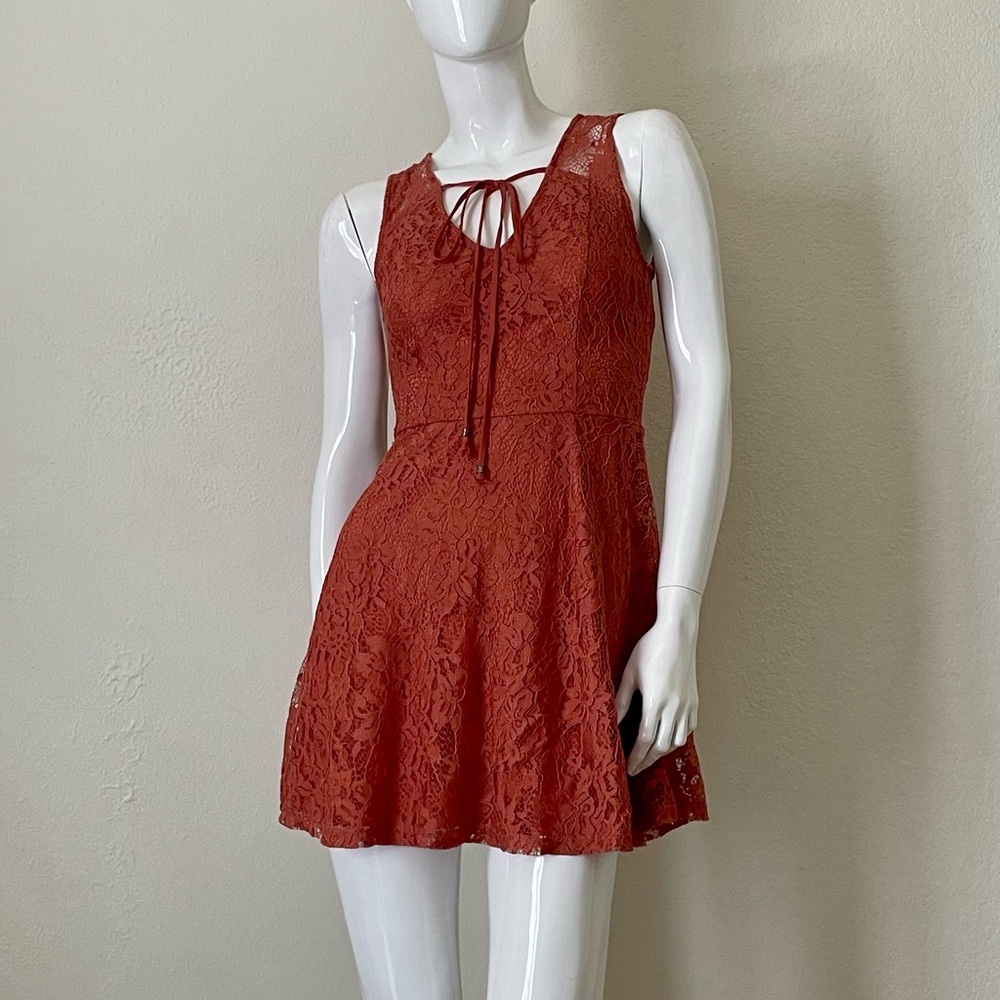NWT Trixxi Rust Tie Front Mini Dress (size 5)